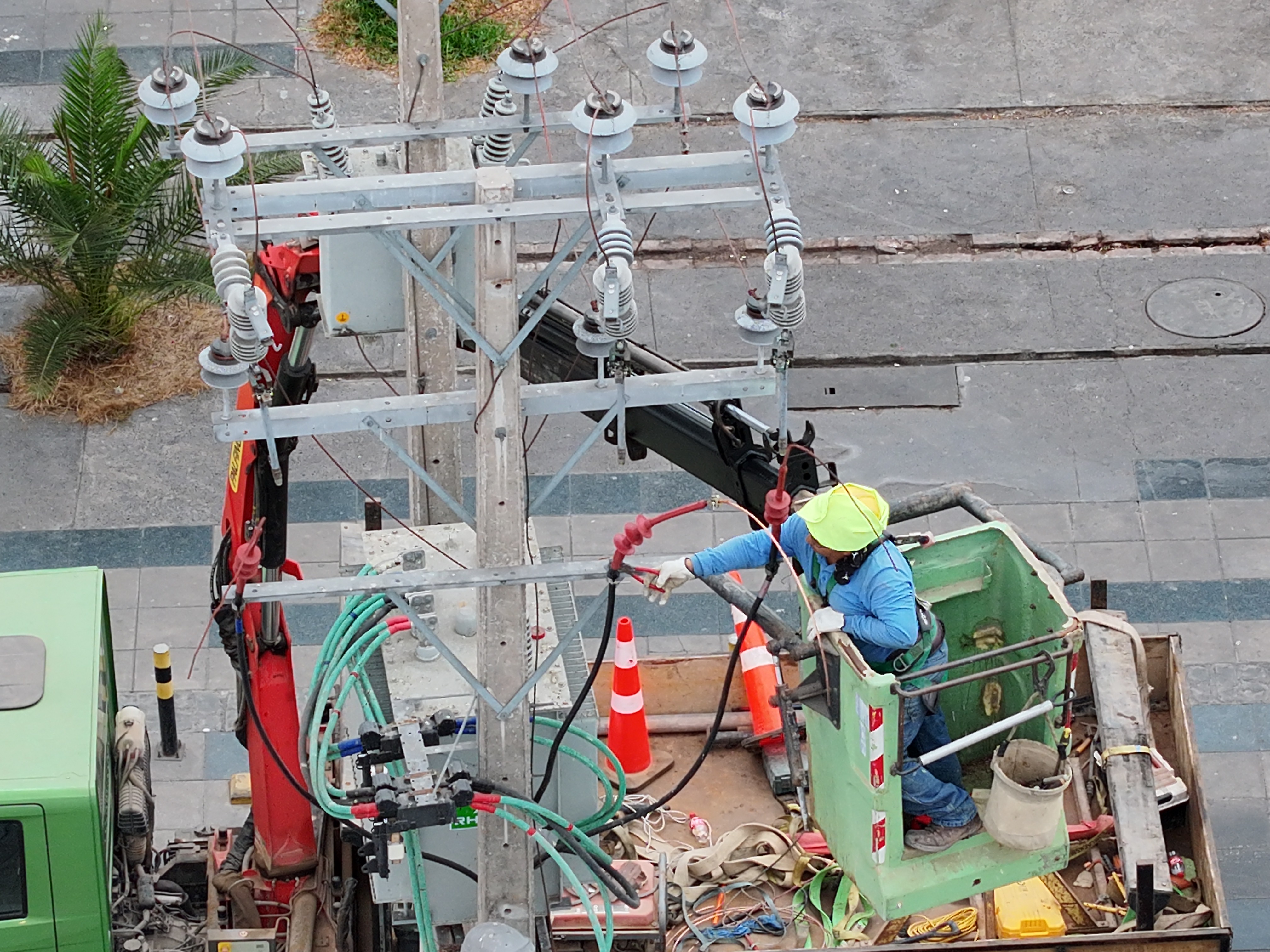 Inspección técnica de una instalación eléctrica aérea
